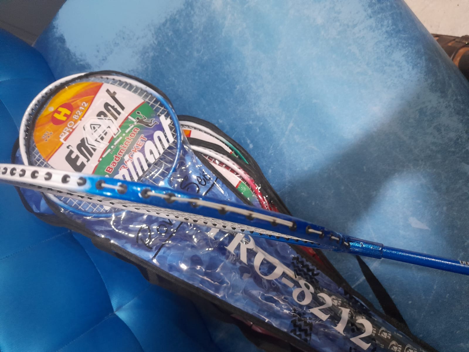 Professional Badminton Rackets (1 Pair) With Bag - Image 5