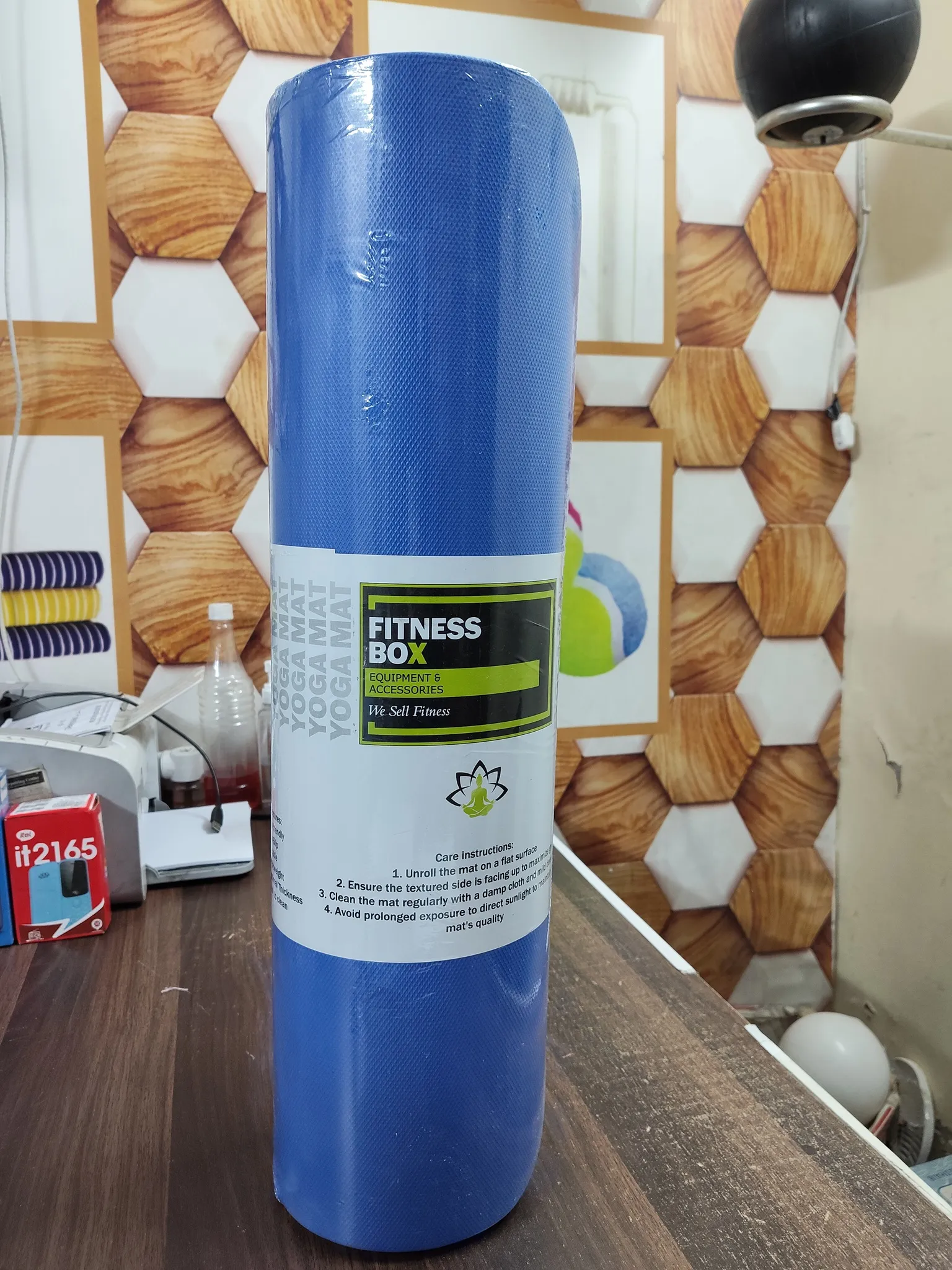 10mm Thick Yoga Mat 61x183cm – Non-Slip. - Image 8